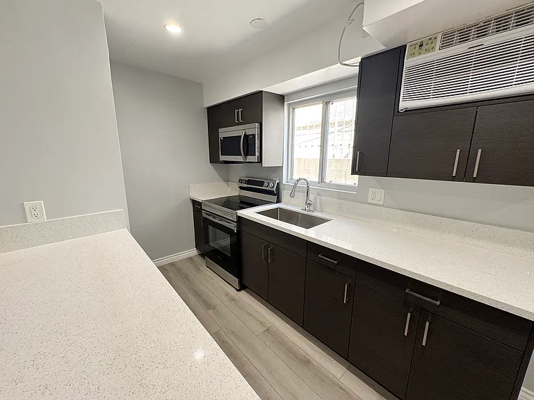 6911 Haskell Ave #108 — Photo 2