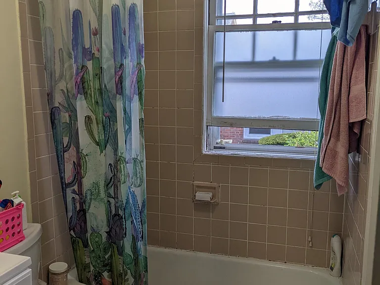 464 Highland Ave #1 — Photo 6