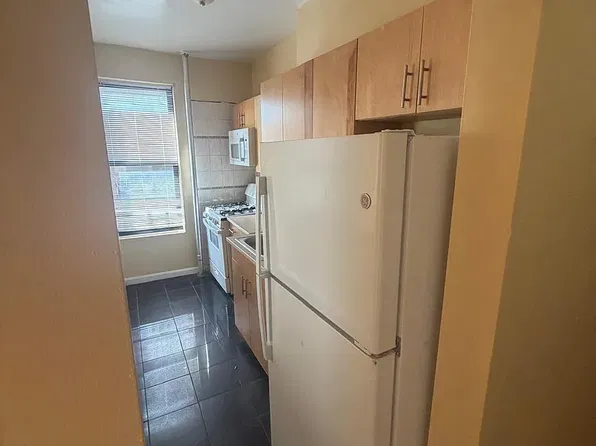 157 Vermilyea Ave #4F, New York, NY 10034