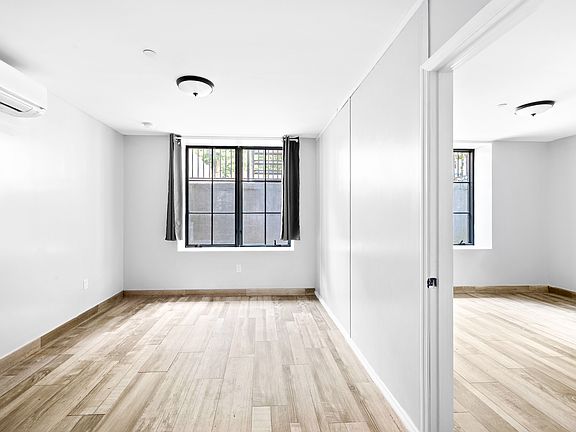 5th image of 37 Montrose Ave #1R
