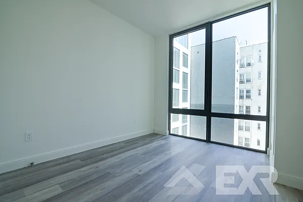 Rented by EXR | media 4