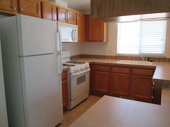 3rd image of 1901 E Yosemite Ave Spc 116