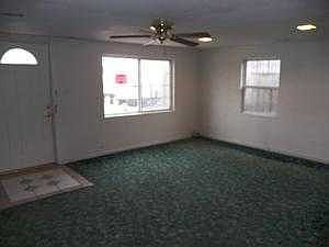 3rd image of 519 Pear St