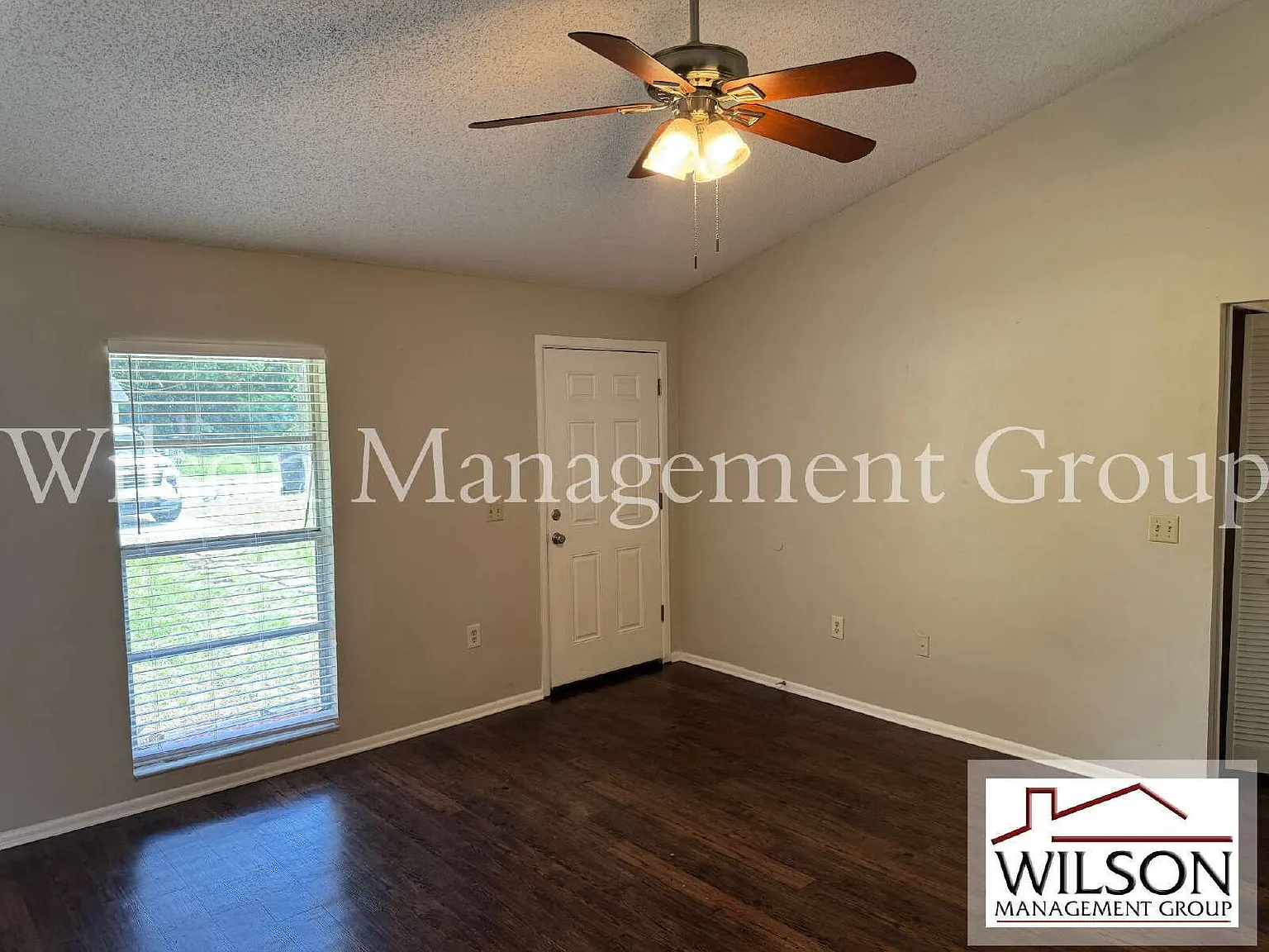 2 bed, 2.0 bath, 948 sqft, $1,445 — Photo 3