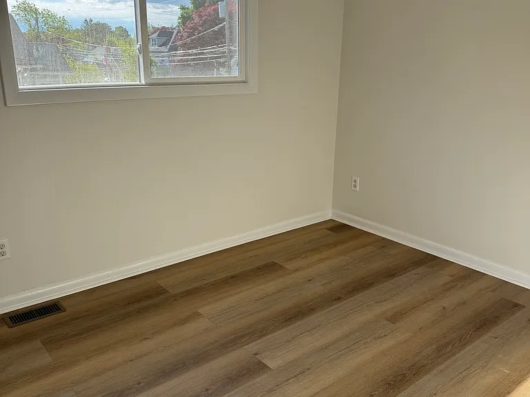 22 Mills St #1 — Photo 13