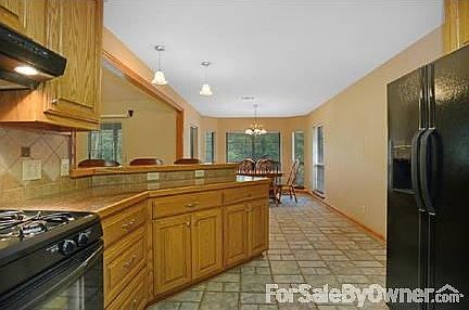 Kitchen/Bar