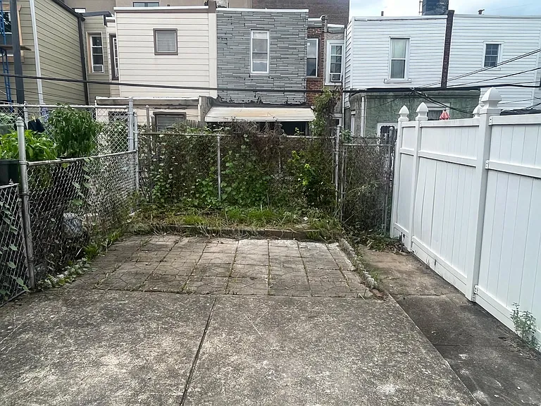 3260 Almond St — Photo 9