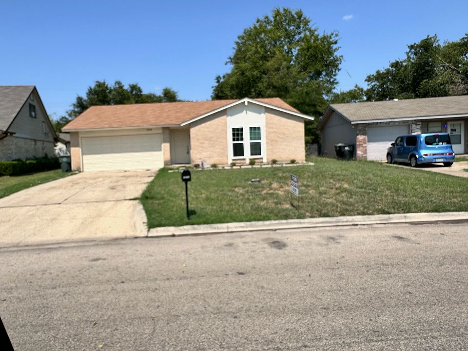 1st image of 1318 Paseo Del Oro