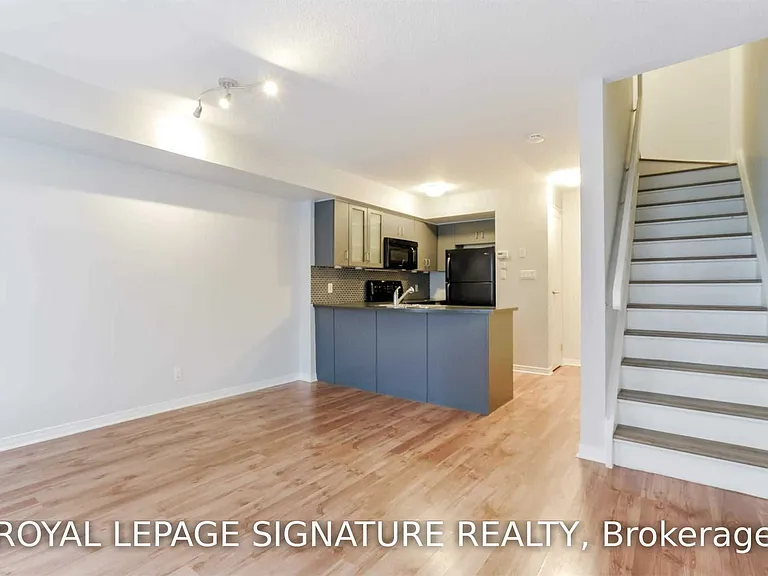 42 Western Battery Rd #704 — Photo 7