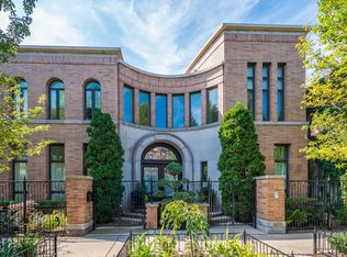 1764 N Hoyne Ave, Chicago, IL 60647