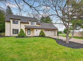 50976 Pine Ridge Dr, Granger, IN