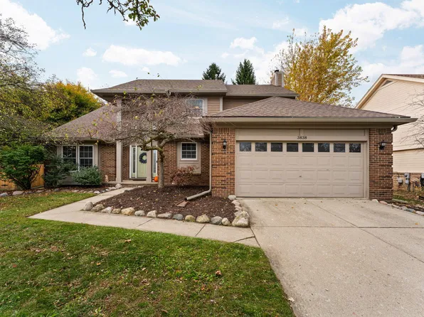 3838 Fieldcrest Ln, Ypsilanti, MI 48197