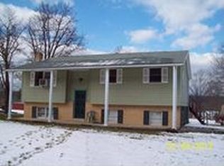 45 Pine Dr, Lewistown, PA 17044