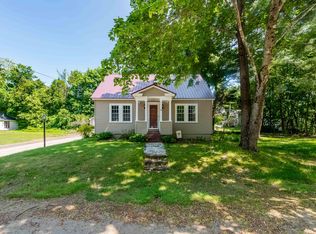 18 Harding St, Rochester, NH 03867