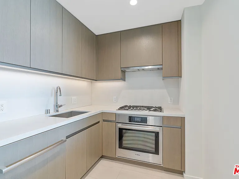 889 Francisco St #3801 — Photo 7