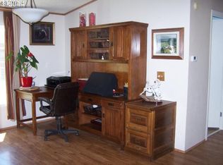 38910 S Prospect Dr, Molalla, OR 97038