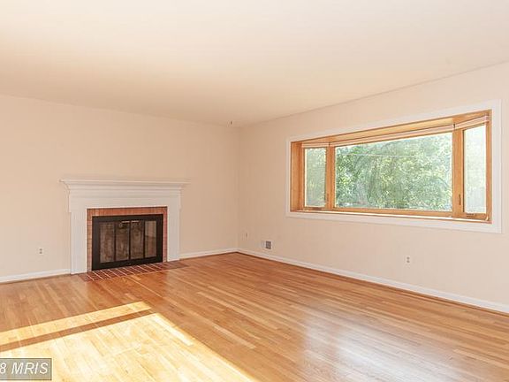 2nd image of 5632 Cornish Way