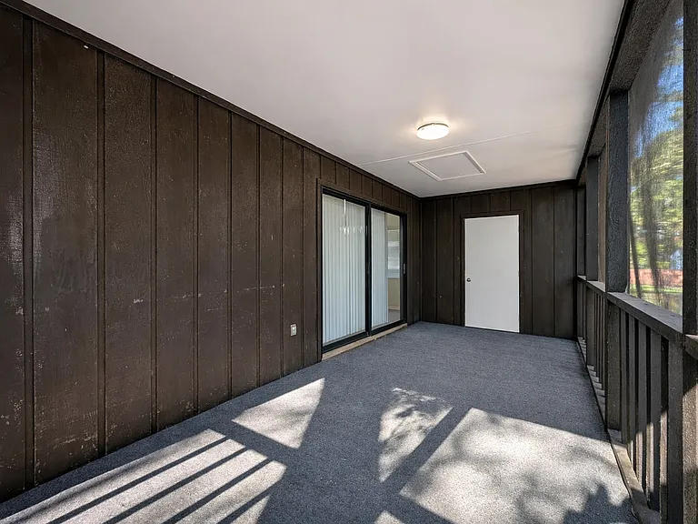 11511 Grove Ln — Photo 11