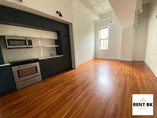 4th image of 184 Bainbridge St #5A
