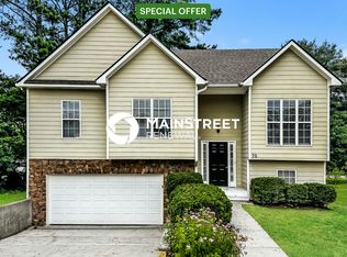 70 Old Roundtree Rd, Riverdale, GA 30274