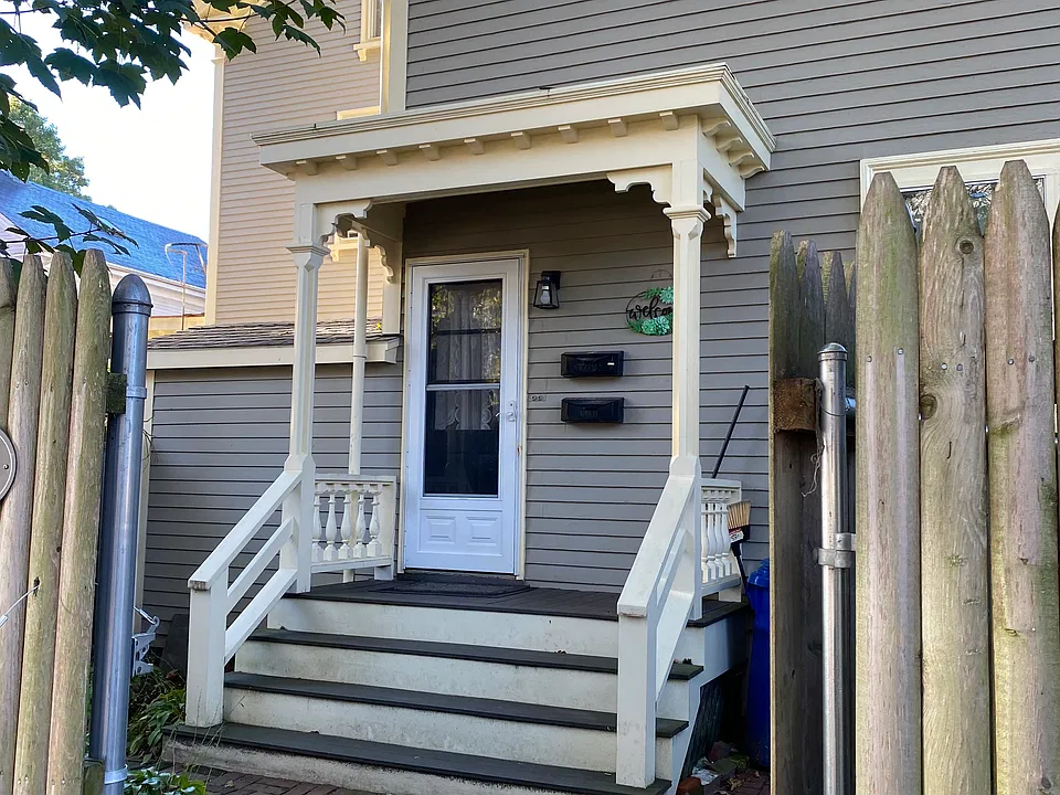 16 Clinton Ave #2
