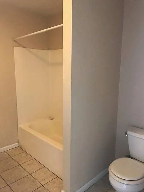 510 S. Poplar St - 5 — Photo 2