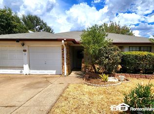 7516 Maplehill Rd, Watauga, TX 76148