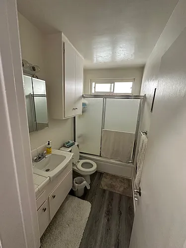 2150 N Beachwood Dr #7 Photo 1 2150 N Beachwood Dr #7 Photo 1