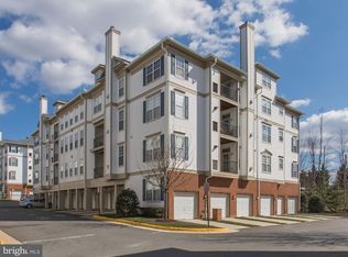 11503 Sperrin Cir UNIT 402, Fairfax, VA 22030