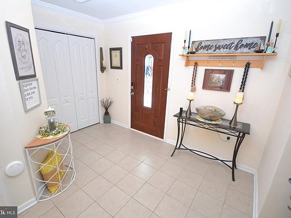 2nd image of 38 Vella La Vella Ln
