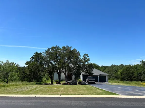 1404 Fault Line Dr, Horseshoe Bay, TX 78657