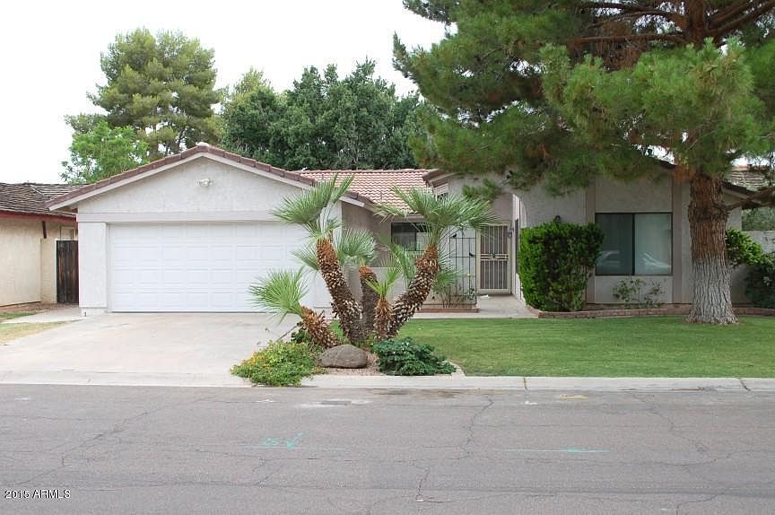 1st image of 1625 E Edgewater Dr