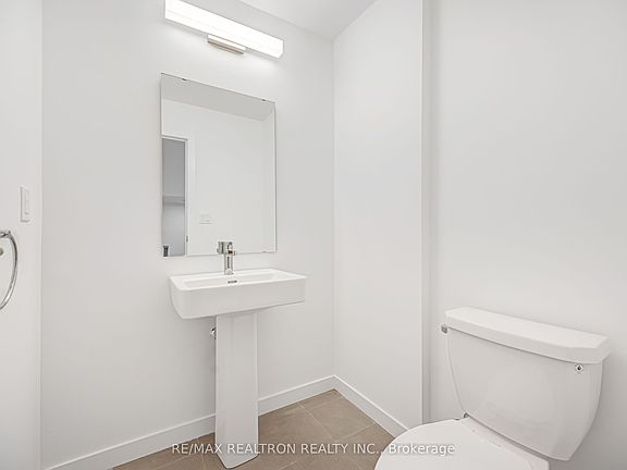 4th image of 3175 Denison St #107
