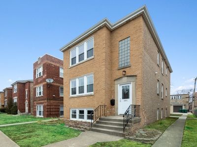 1641 Elmwood Ave, Berwyn, IL, 60402
