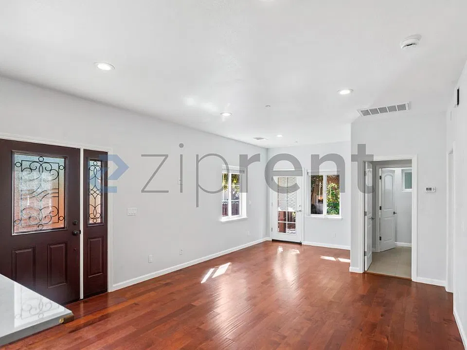 311 Dana St