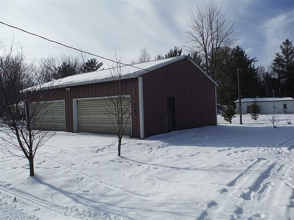 2nd image of 1335 Burgess St