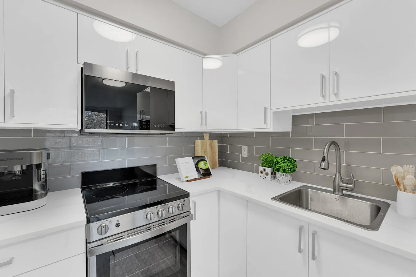 Haro Apartments — Photo 4