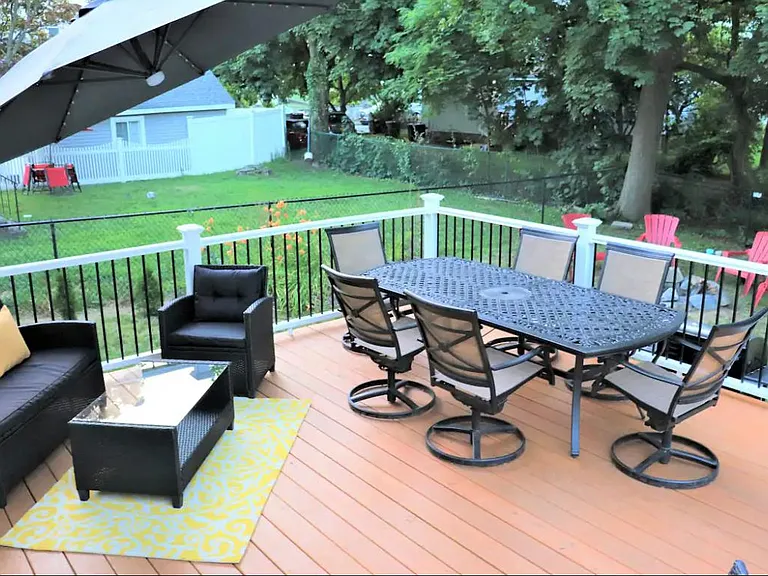 14 Parry Ave — Photo 3