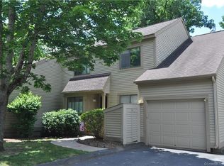 4 Haddam Dr #4, Avon, CT 06001