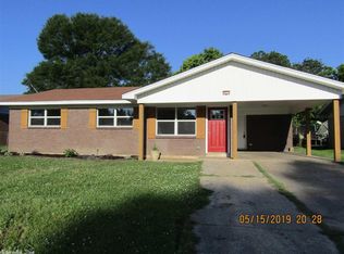 3511 Oakhill Dr, Texarkana, AR 71854