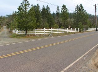 1789 Laurel Rd, Cave Junction, OR 97523