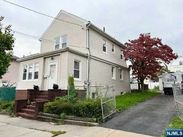 319 Devon St, Kearny, NJ 07032