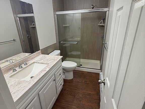 5th image of 2040 Estes Ln #3