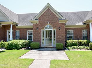 904 Cardinal Ln, Hernando, MS 38632