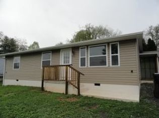 1224 White Top Rd, Bluff City, TN 37618