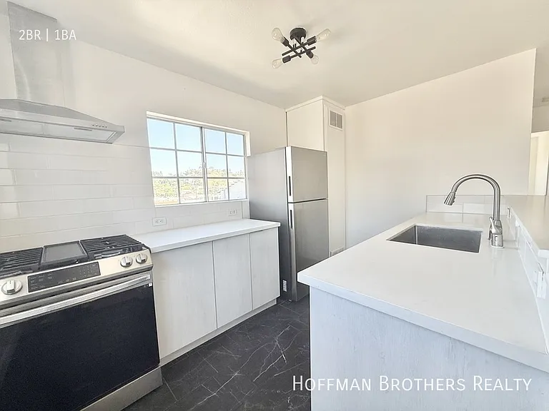 5229 Alhambra Ave #2 — Photo 1
