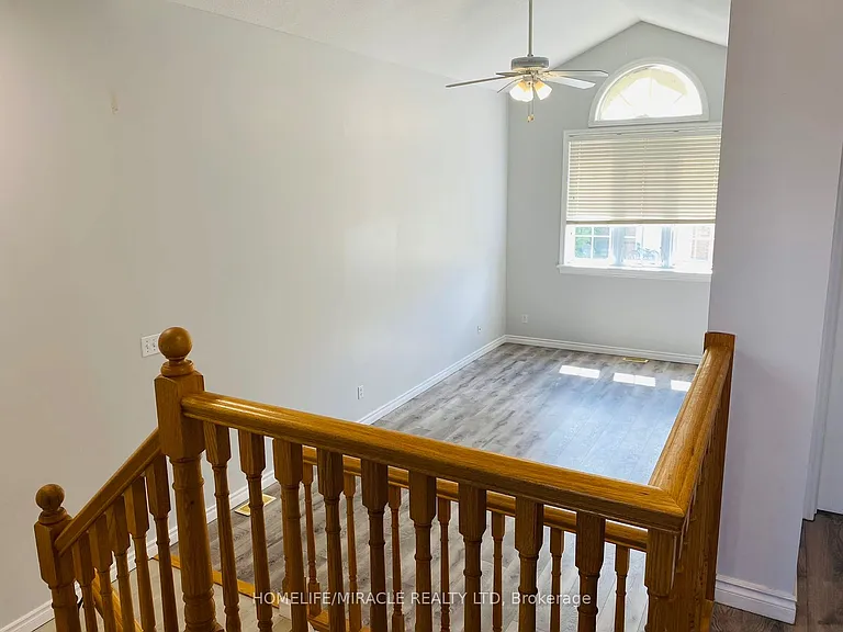 668 A Butternut Ave #MAIN — Photo 9