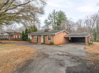 5251 Silas Creek Pkwy, Winston Salem, NC 27106