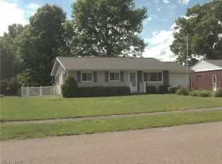 346 S Reeves Ave, Dover, OH 44622