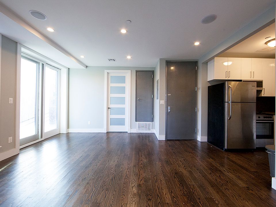 1st image of 563 Greene Ave #4L